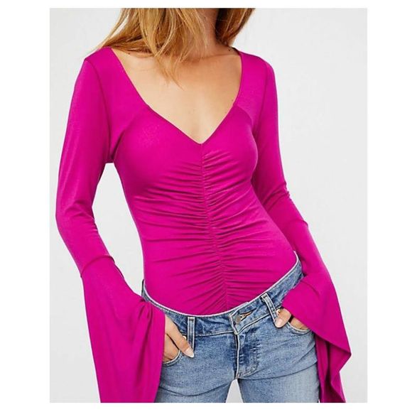 SOLD!!  WE THE FREE People What a Babe Bell Sleev - Picture 2 of 10